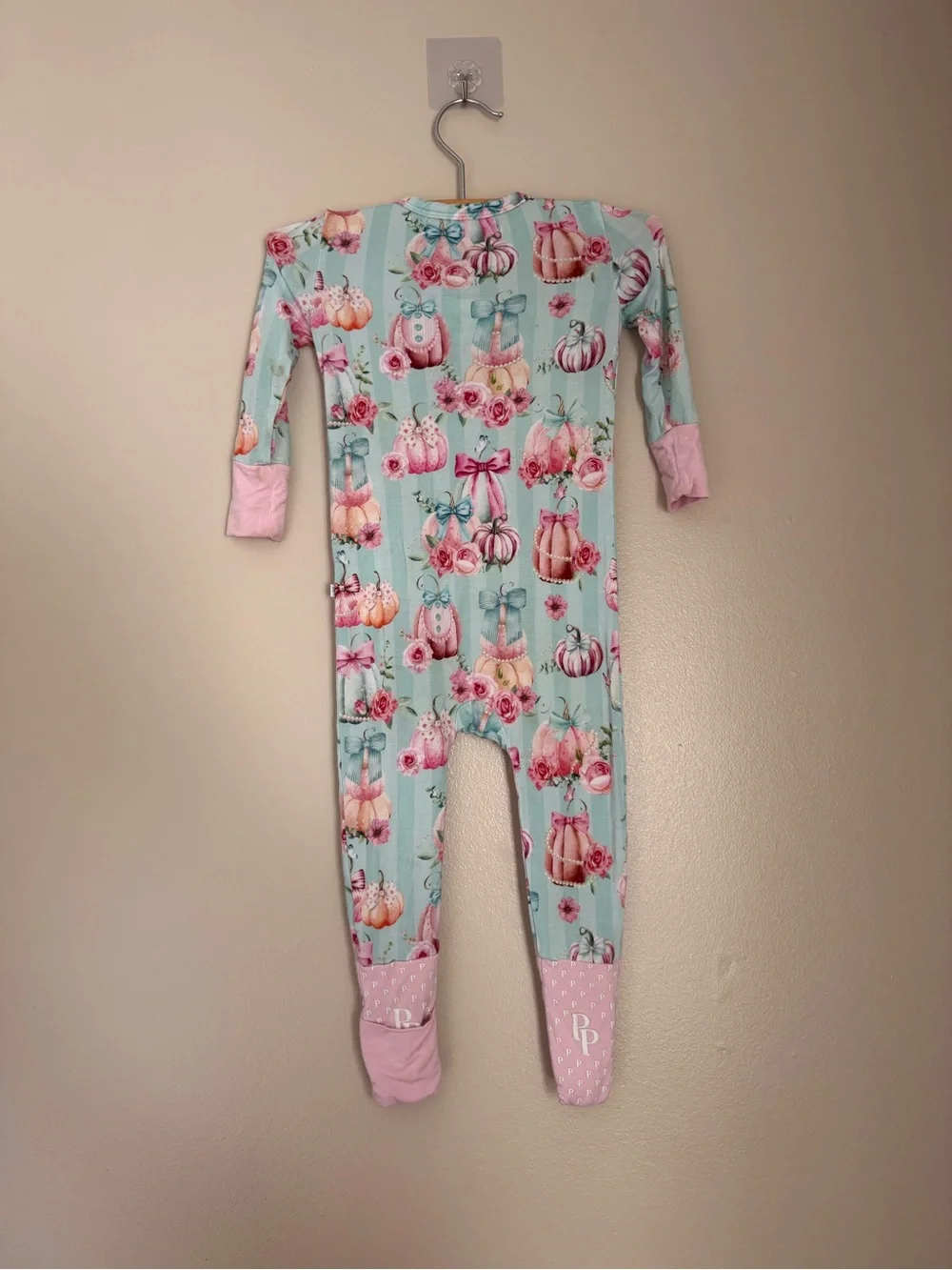 Posh Peanut 9-12 month pumpkin footie pajama